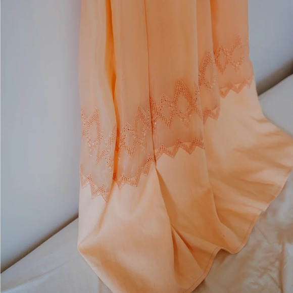 Vintage silk lace dress - Picture 2 of 15